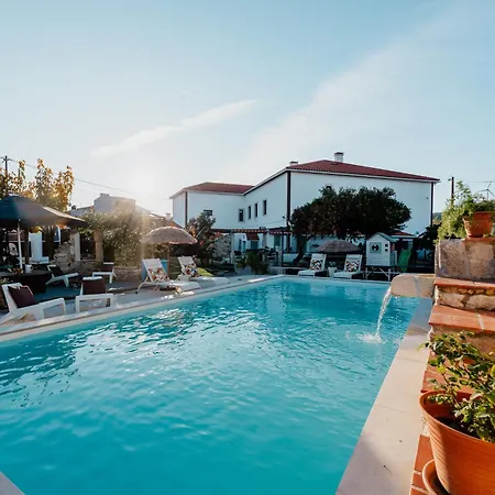 Casa Da Cerca-suite Aconchegante Com Piscina Nocleg ze śniadaniem Runa