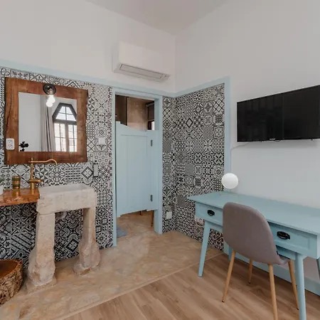 Casa Da Cerca-suite Aconchegante Com Piscina Bed and Breakfast