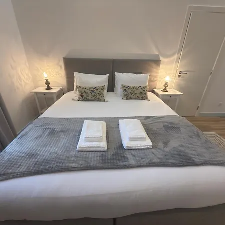 Casa Da Cerca-suite Aconchegante Com Piscina فندق مبيت وإفطار Runa