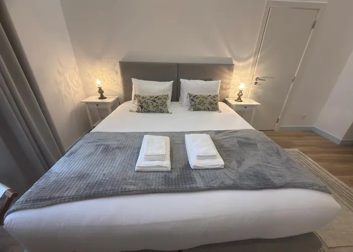 Casa Da Cerca-suite Aconchegante Com Piscina Bed & Breakfast Runa
